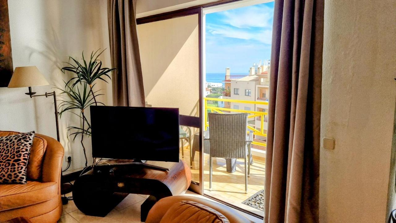 Apartmento Praia Da Dona Ana Лагос Екстериор снимка